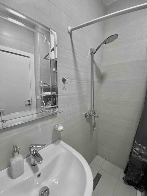 2+1 Apartment - Tirana City Center Exterior photo